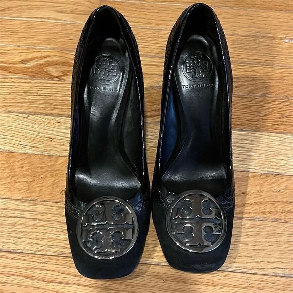 Tory Burch Women's Black Leather Peep Toe Wedge Pumps Size 8M - Picture 3 of 11